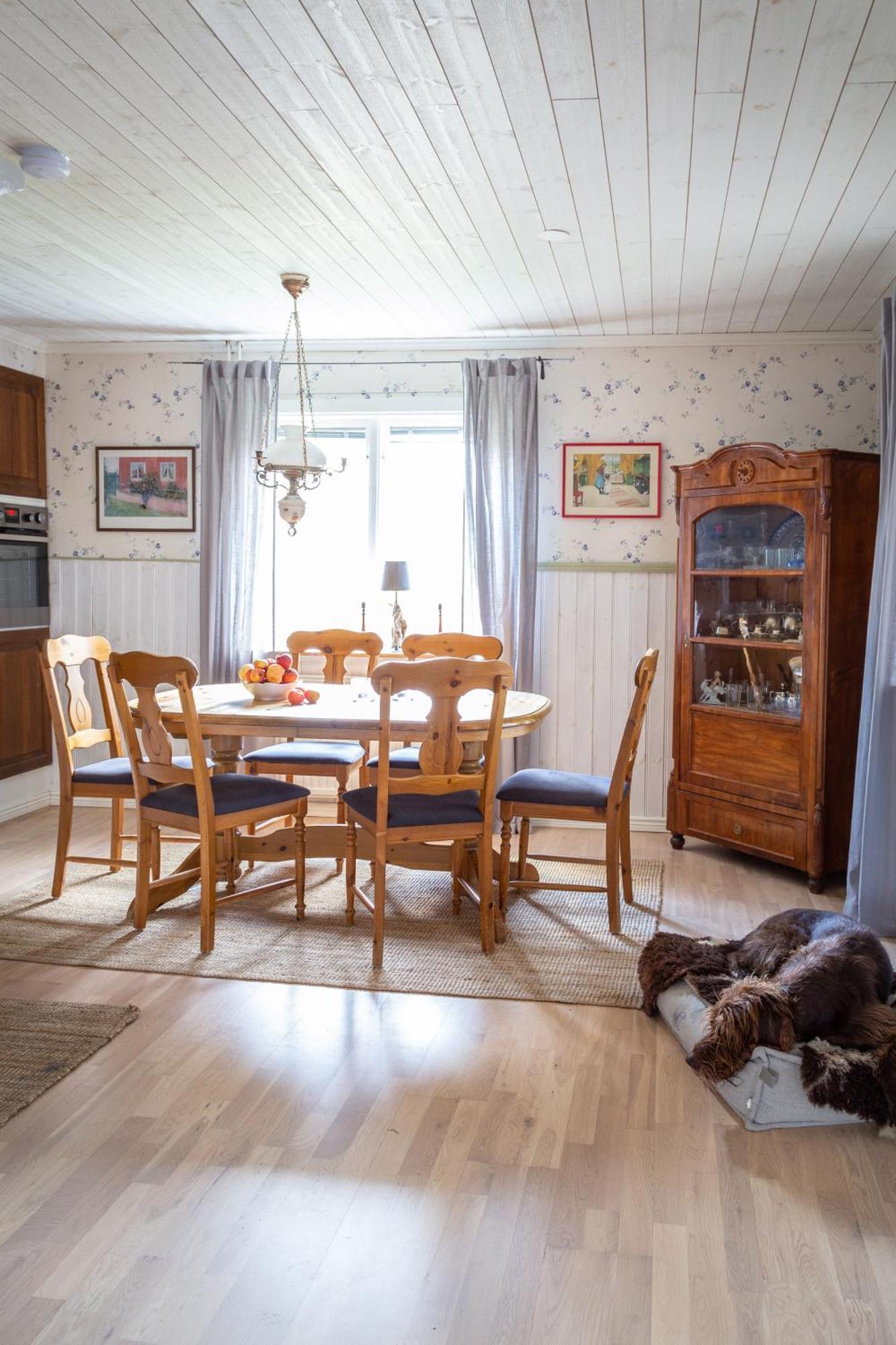Warm Beheiztes Gemuetliches Haus In Der Natur 순네 외부 사진
